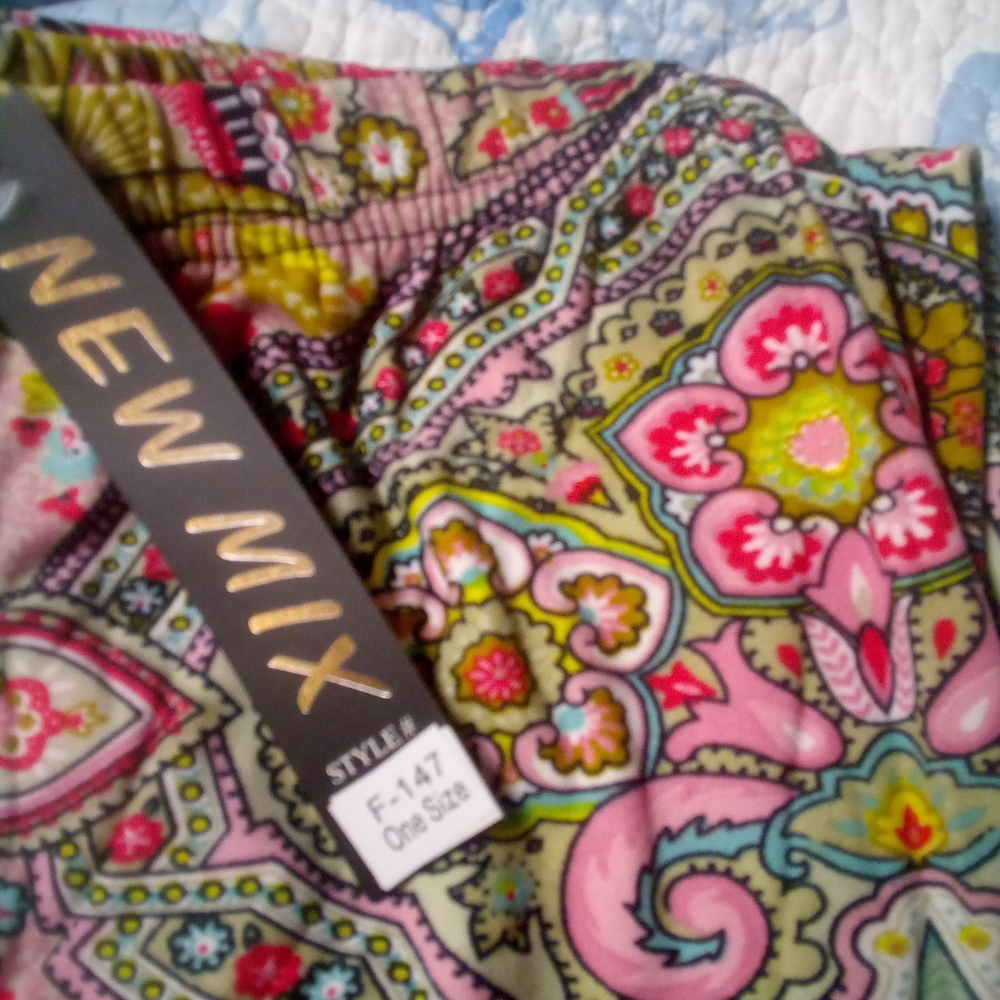New mix leggings for sale, multiple colors one size fits all